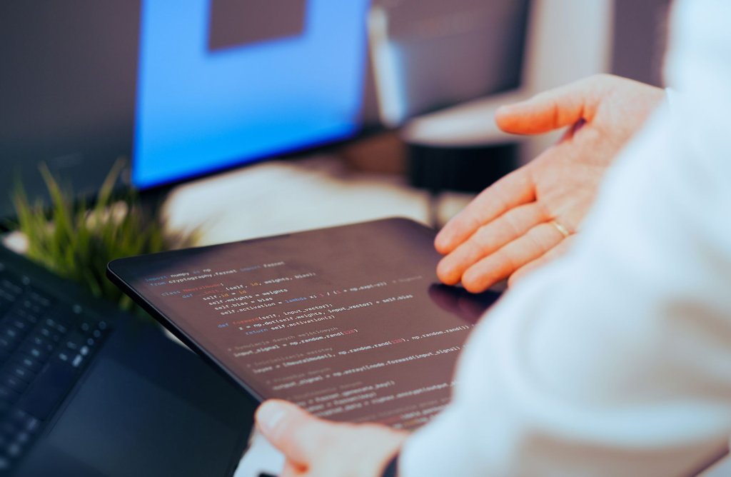 Portkey AI Review: LLM Gateway Caching, Fallbacks, and Observability vs Helicone