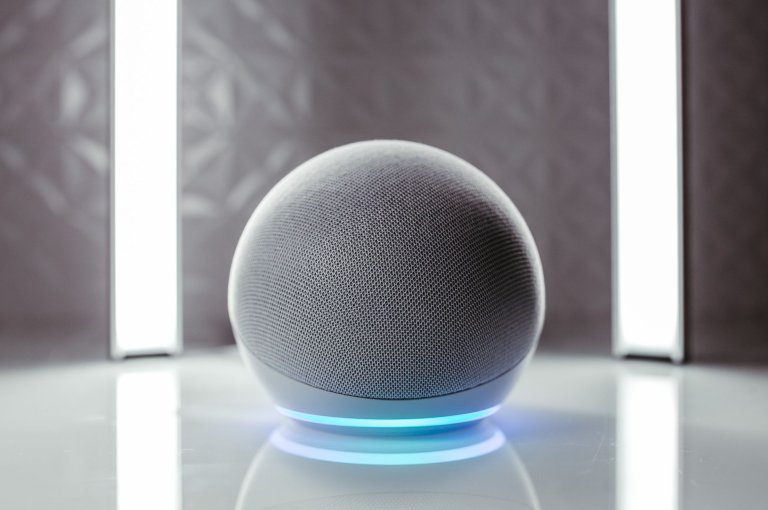 Voice AI’s Commercial Moment: What Smallest.ai’s 13M Bet and Apple’s Siri Paywall Mean for Enterprise Buyers