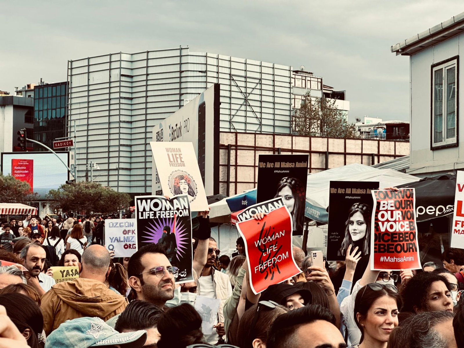 A powerful demonstration in Istanbul advocating for women's rights and freedom.